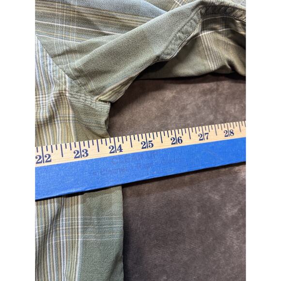 Cabelas Green Plaid Short Sleeve Button Up Shirt Mens L Reg - Picture 3 of 5